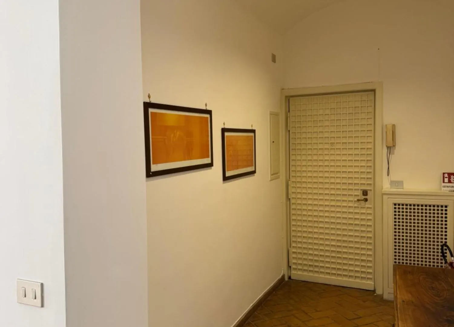 Borgo In Elegante Appartamento روما شقة